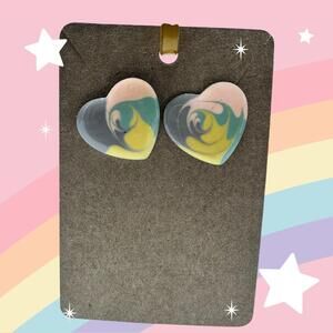 Vintage 80's Heart-Shaped Marbled Resin Stud Earrings